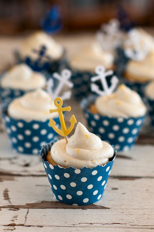 Vanilla Cupcakes with Lemon Frosting