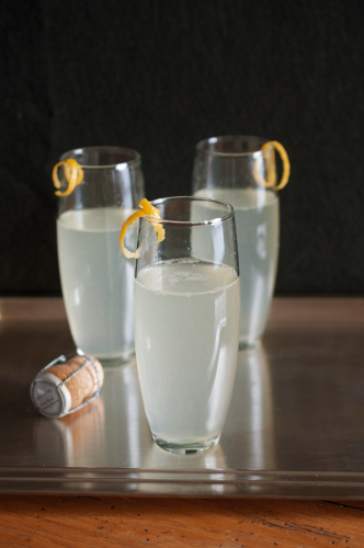 The Bartender Suggests a Cocktail for New Year's Eve:  The French 75