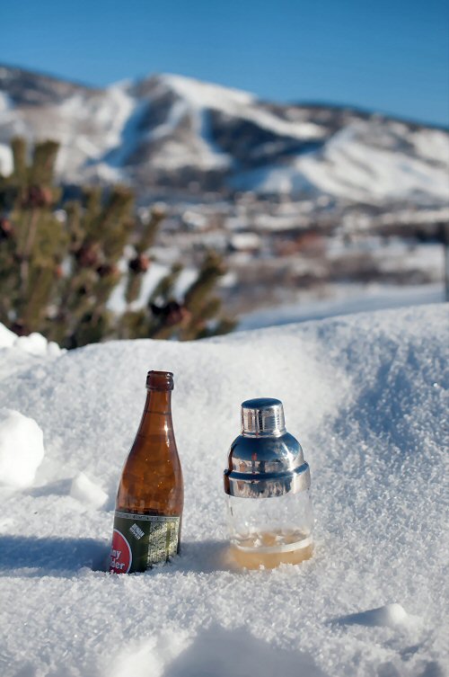 Après Ski Drinks in the Snow