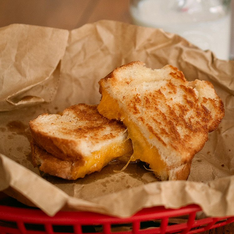 Making The Perfect Grilled Cheese Sandwich