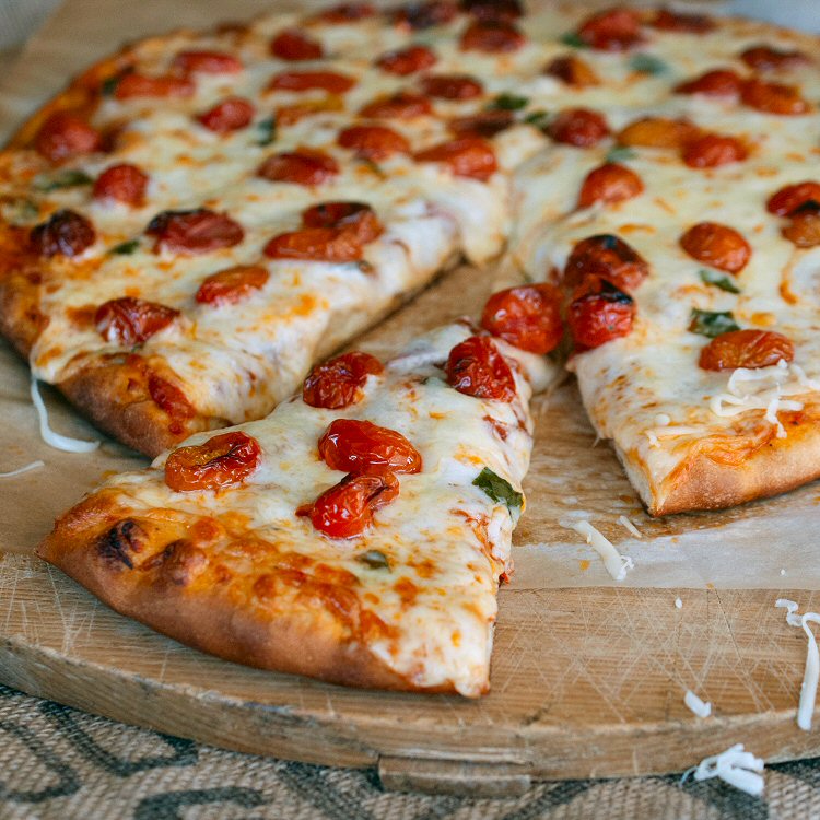 Roasted Tomato Pizza