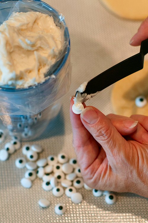 Gluing Eyeballs with Frosting