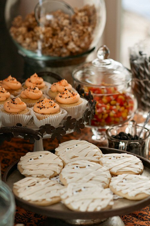 Halloween Cupcakes and Cookies